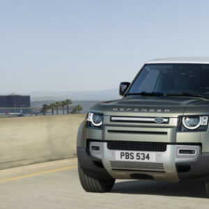 Beyond 4x4 - Premium Off-Road Vehicle – Image 3