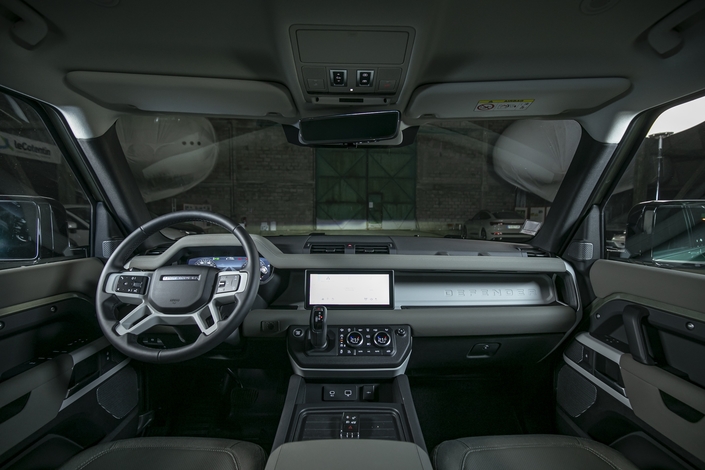 Beyond 4x4 - Premium Off-Road Vehicle – Image 6